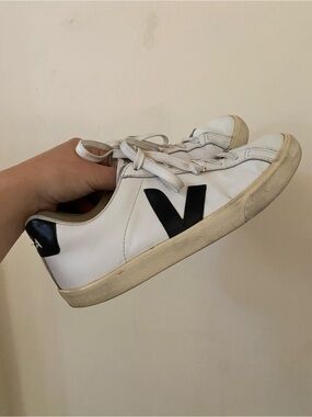 VEJA Campo White & Black Leather Low-Top Sneakers Size EU 39 / US 8